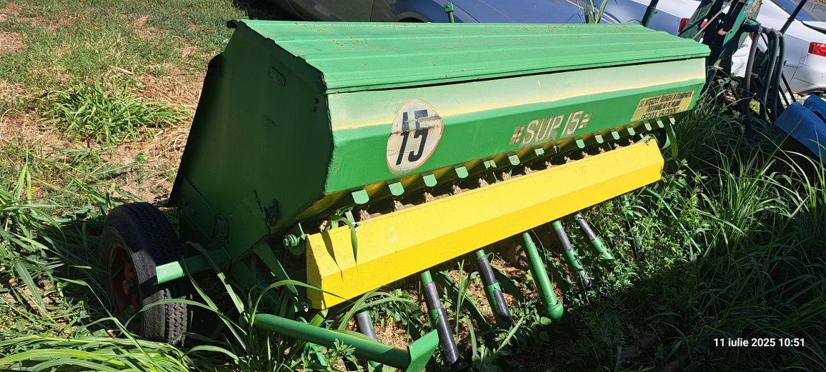 Tractor L445 + utilaje aferente