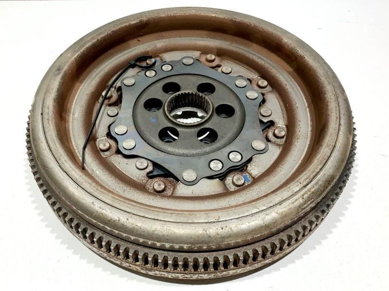 Volanta luk Skoda Superb 2 (2008-2013) 2.0 tdi CBBB 03L105266AF