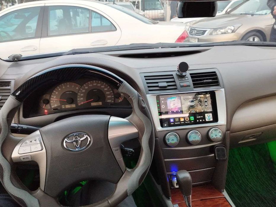 Продаётся Toyota Camry 40