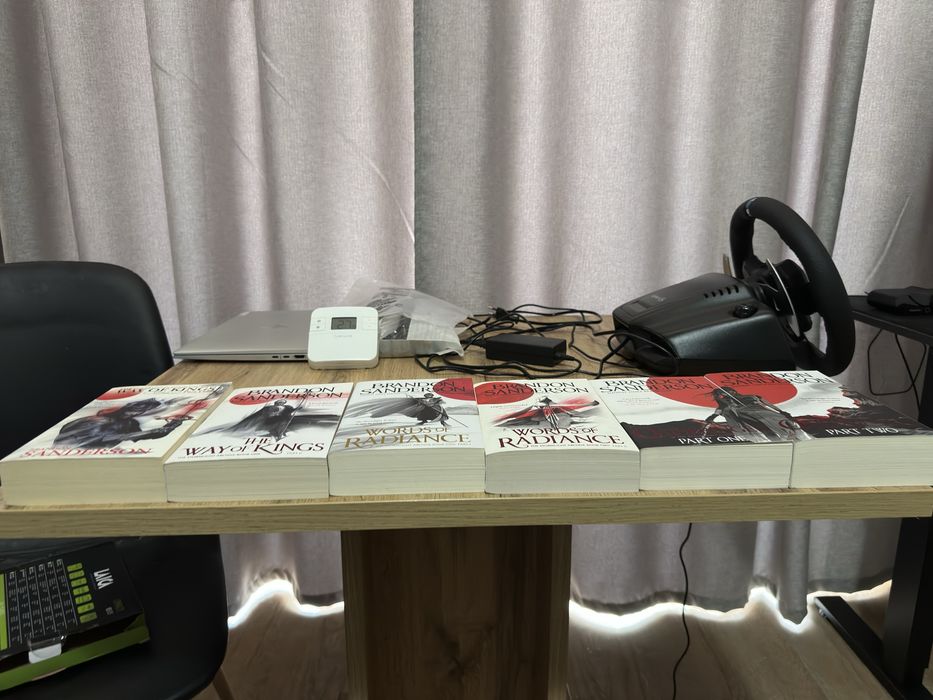 Stormlight Archive (Way of Kings, Words of Radiance, Oathbringer)