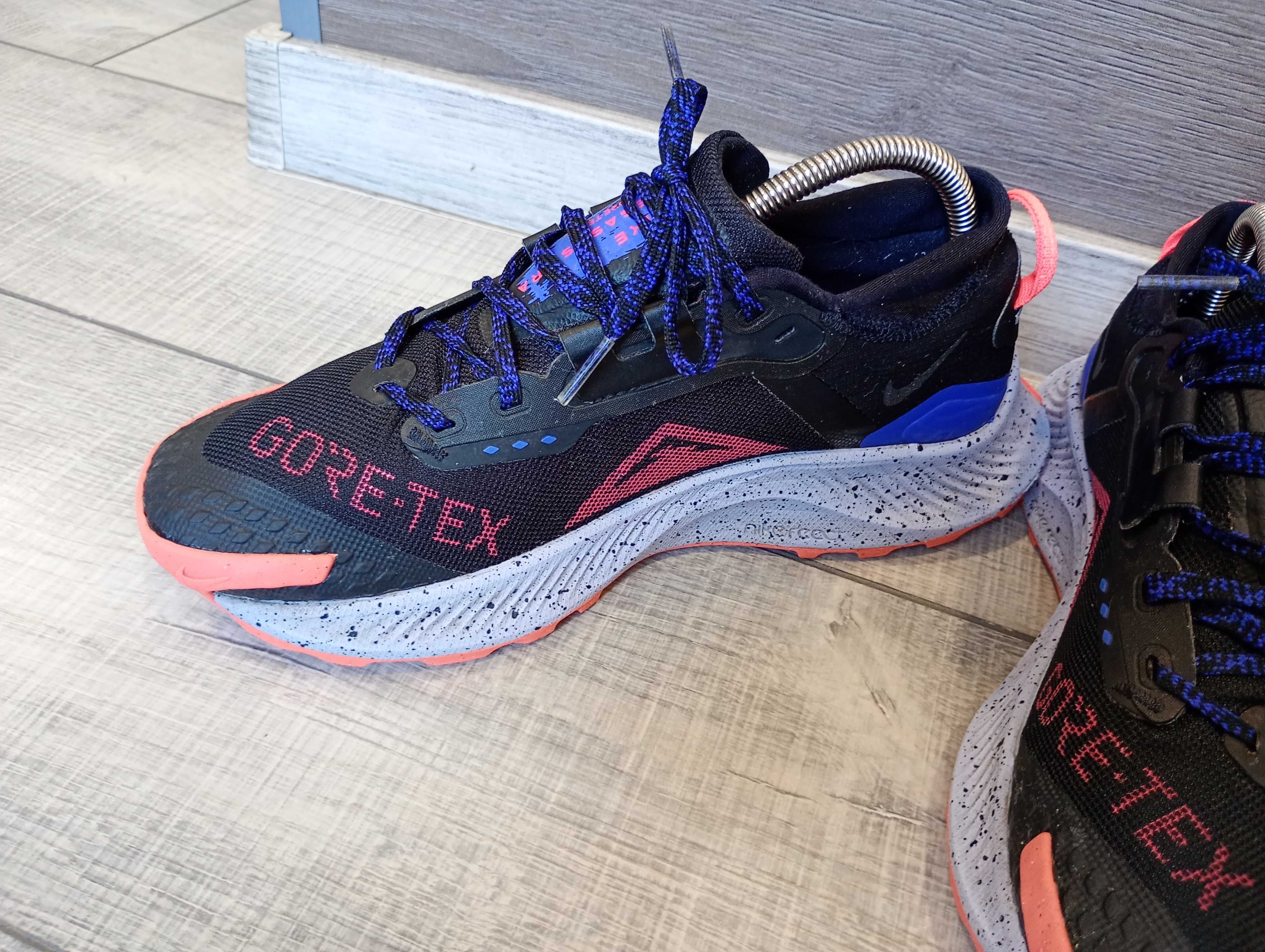 Nike Pegasus Trail 3 Gore Tex номер 40 стелка 25,5 см.