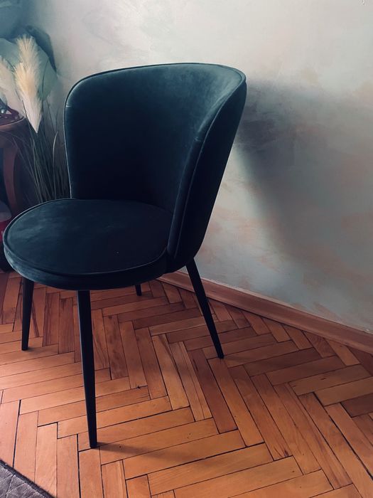 Трапезарни столове кадифе