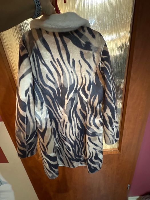 Guess- дамско палто, ново!