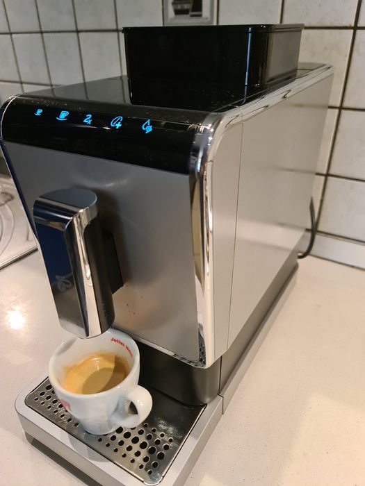 Aparat Tchibo cafea boabe