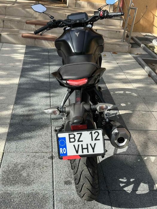 Motocicleta Yamaha MT 125cc