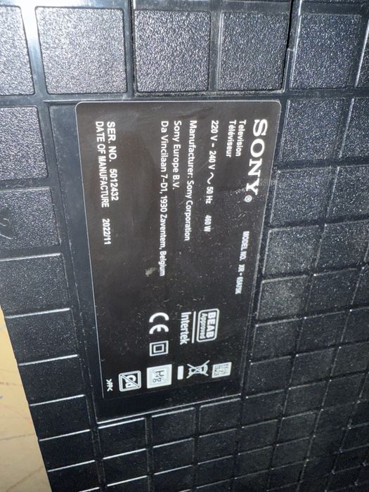 2 Televizoare Sony Bravia 164 cm pentru piese (display spart)