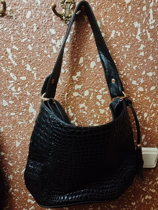 Кожена дамска чанта