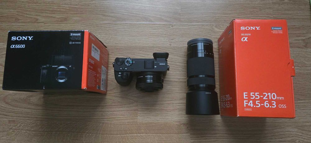 Sony alpha 6000 + Sony 18-200 + Sony чанта + 3 батерии/Sony alpha 6600