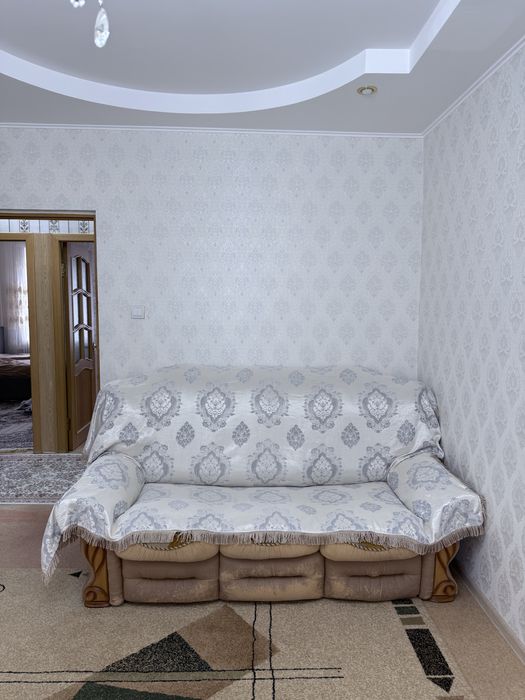 Продается диван в отличном состоянии.