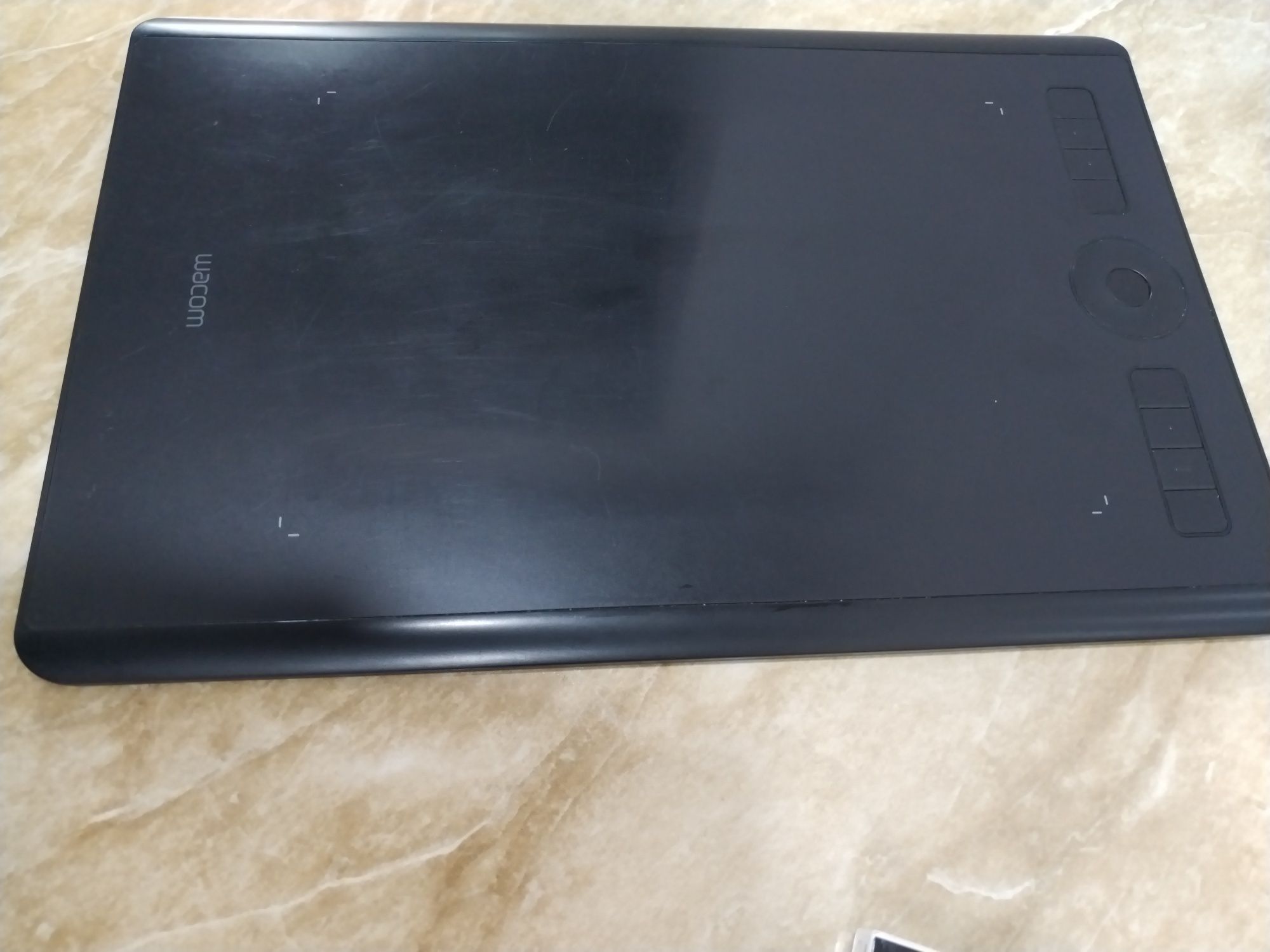 Графический планшет wacom intuos pro