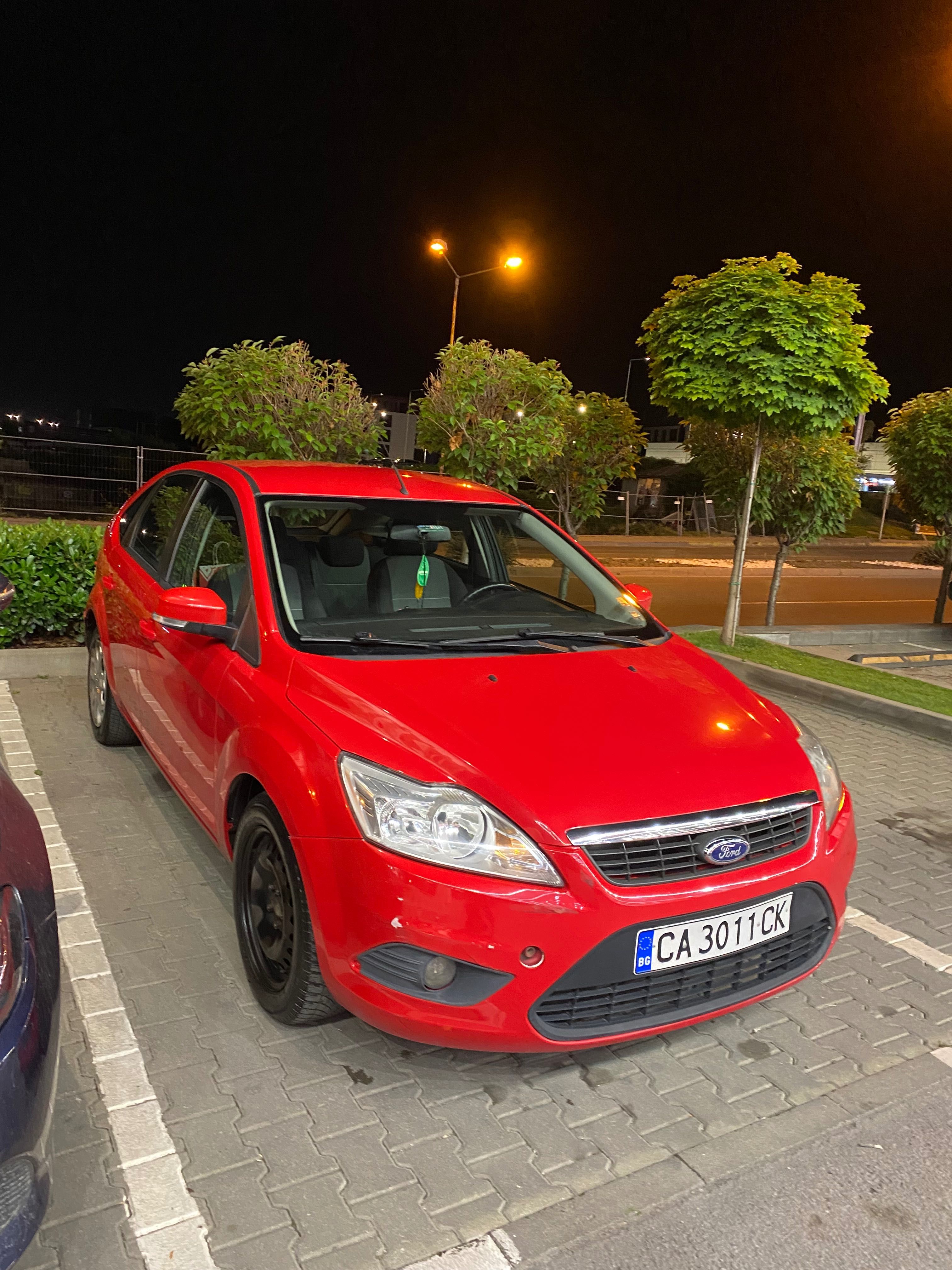Продавам Ford Focus
