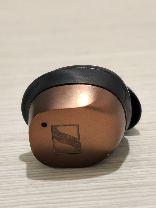 Casca stânga, casca dreapta momentum tw4