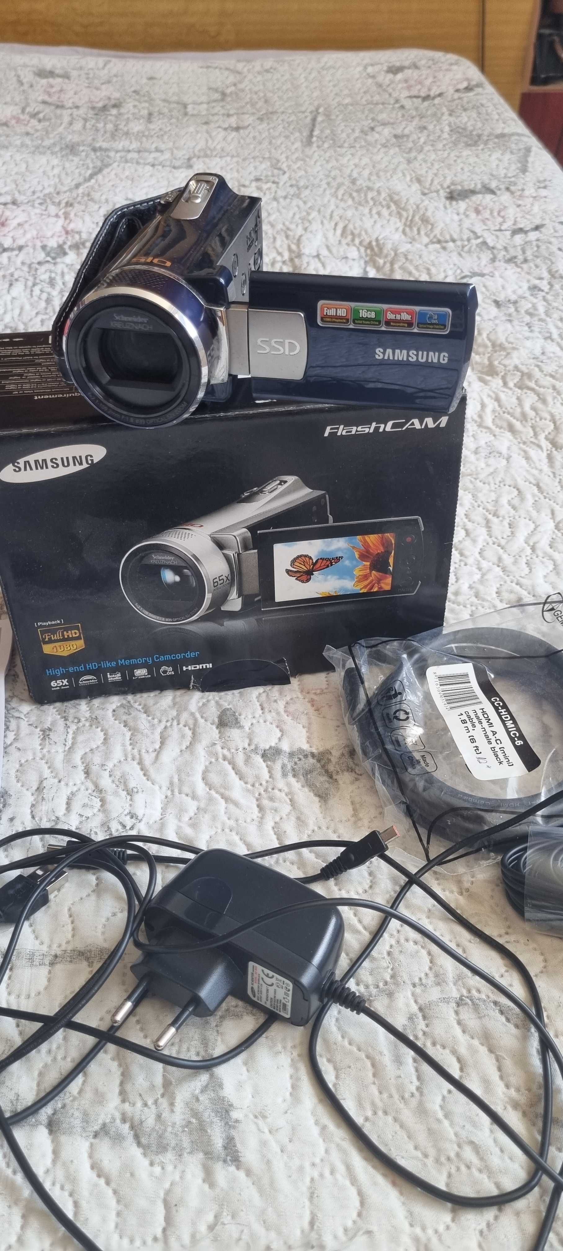 Видеокамера SAMSUNG