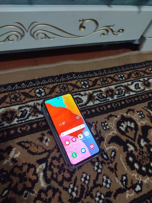 Самсунг Галакси А51 состояние как новый