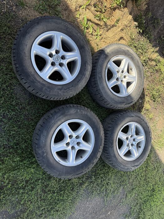 Диски с шипованной резиной от rx300