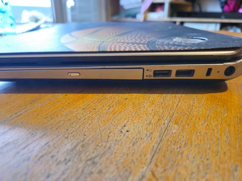 Лаптоп HP Лаптоп HP Pavilion DV6 - 15.6 inch l, i7, 8GB, 2gb video