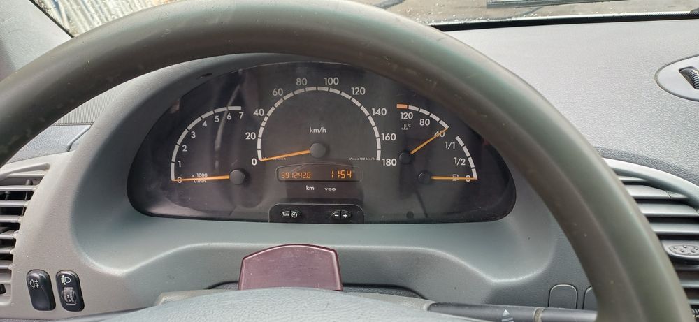mercedes benz sprinter