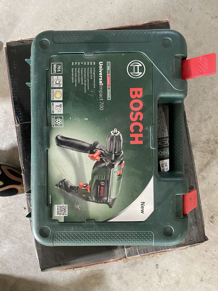 Bormasina Universal Impact BOSCH