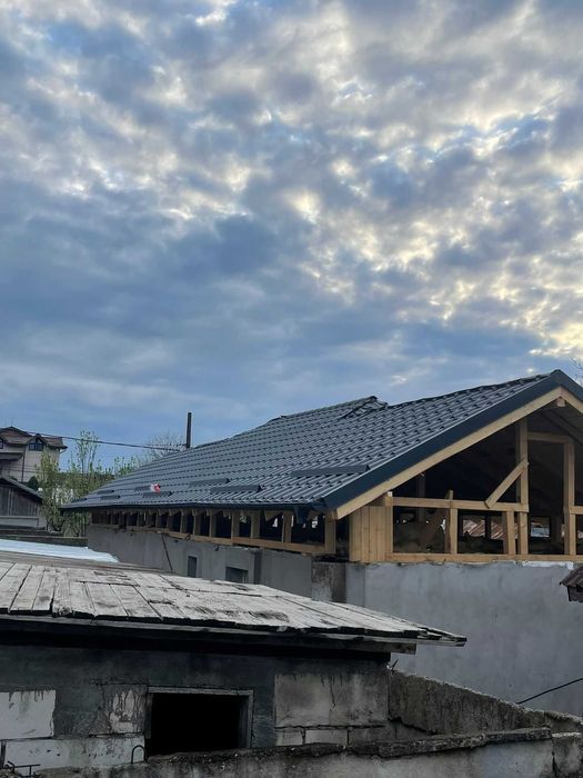 Case si acoperisuri rezistente, montaj orice tip acoperis, izolatii