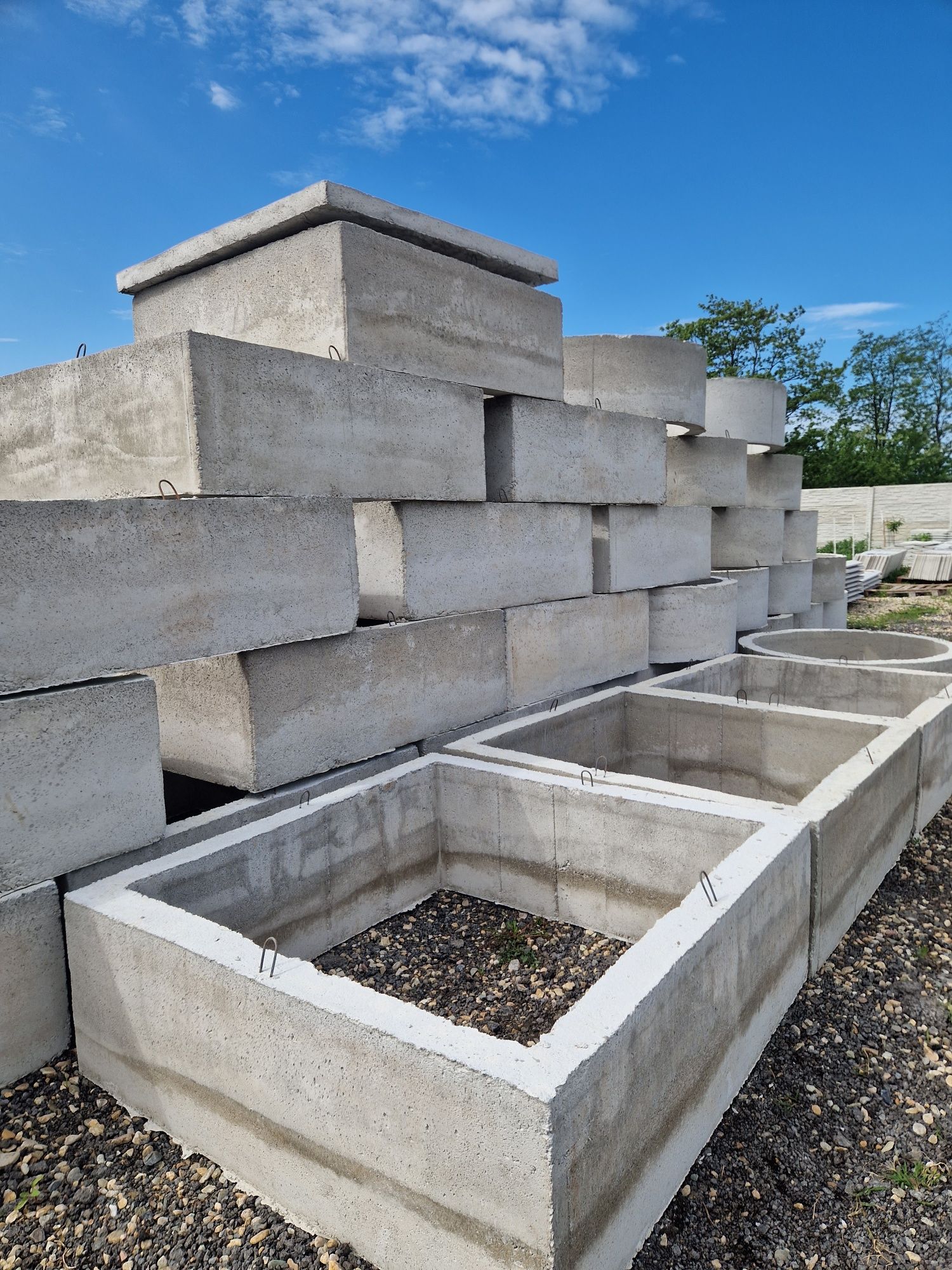 Spalieri / tuburi din beton / bazine / fosa