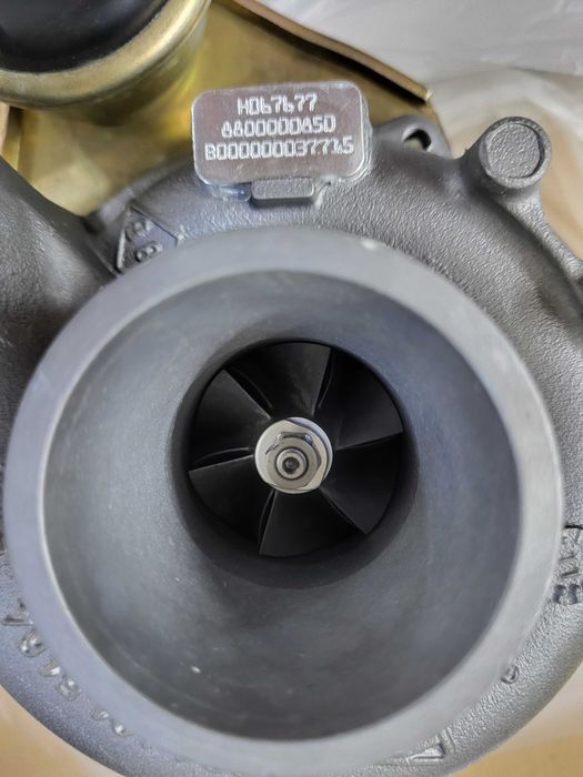 Vand Turbo nou , Renault Master 2.5 DCI , original OE RENAULT