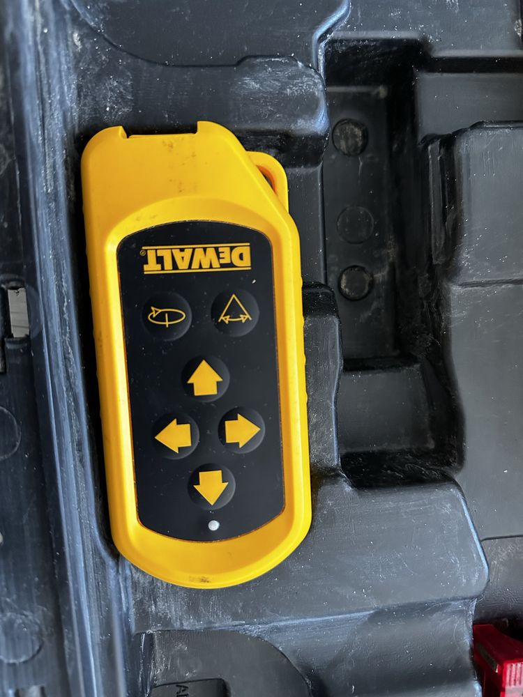 Laser DeWalt Dw075 Telecomanda Cutie