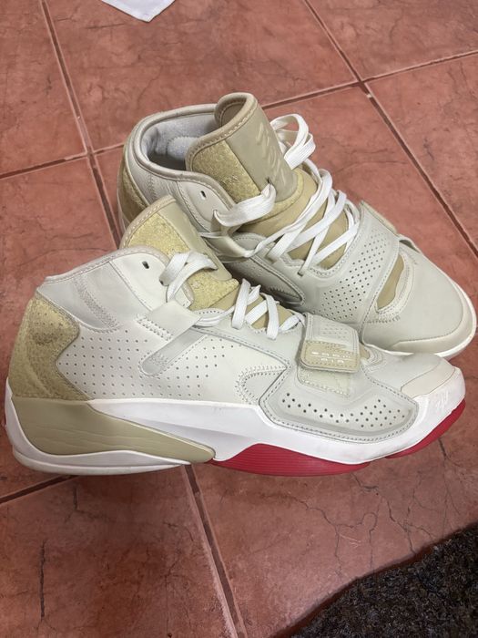 Pantofi sport Jordan Zion 2, editie limitata Fossil Team Gold, 44.5