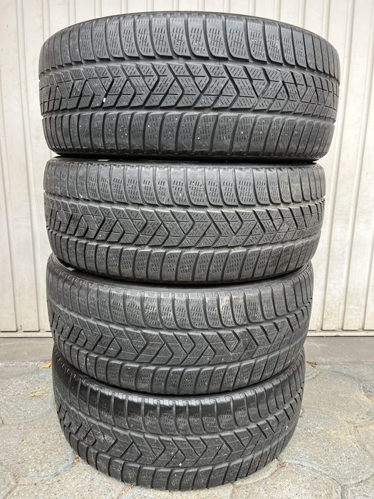 4 anvelope iarna 235/50 R19, Pirelli, 5-5.5mm profil ramas! DOT 2021!