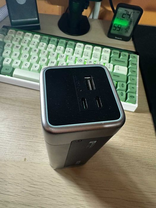 Професионална Power Bank CUKTECH 20 (140W, 25000mAh)