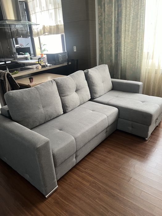 Диван с подушками, раскладной