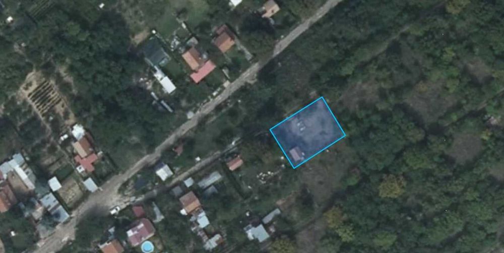 Продава се правоъгълен парцел в м. Астарджийка, гр. Русе