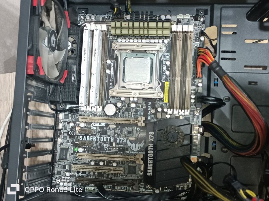 Комплект Asus sabertooth x79 - i7 3820 - ddr3 16gb