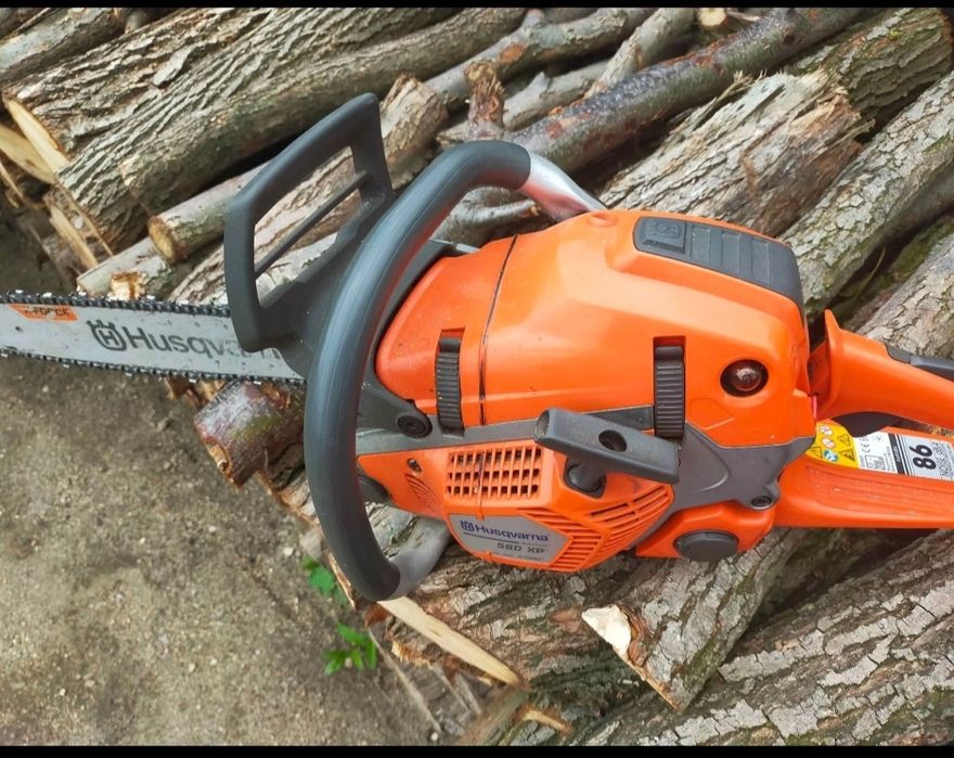 Vând huzvarna 560 XP auto tun  profesional de lucrat la pădure