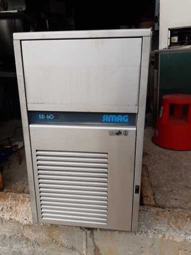 Професионален Ледогенератор Icematic