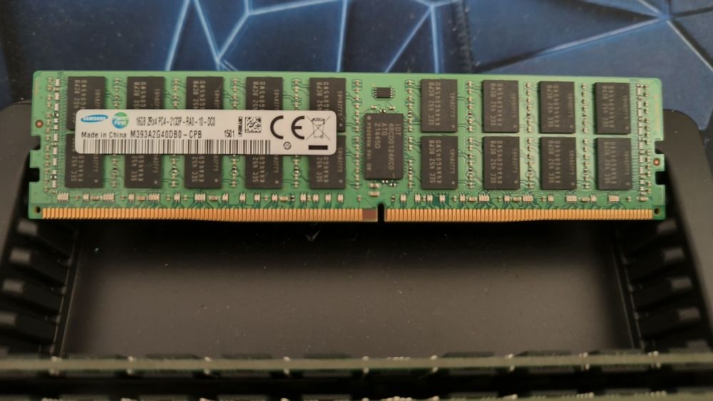 Memorie RAM ECC  4x16 GB 2133 - pt . server