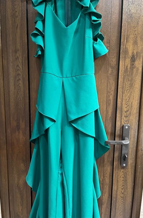 Официален гащеризон