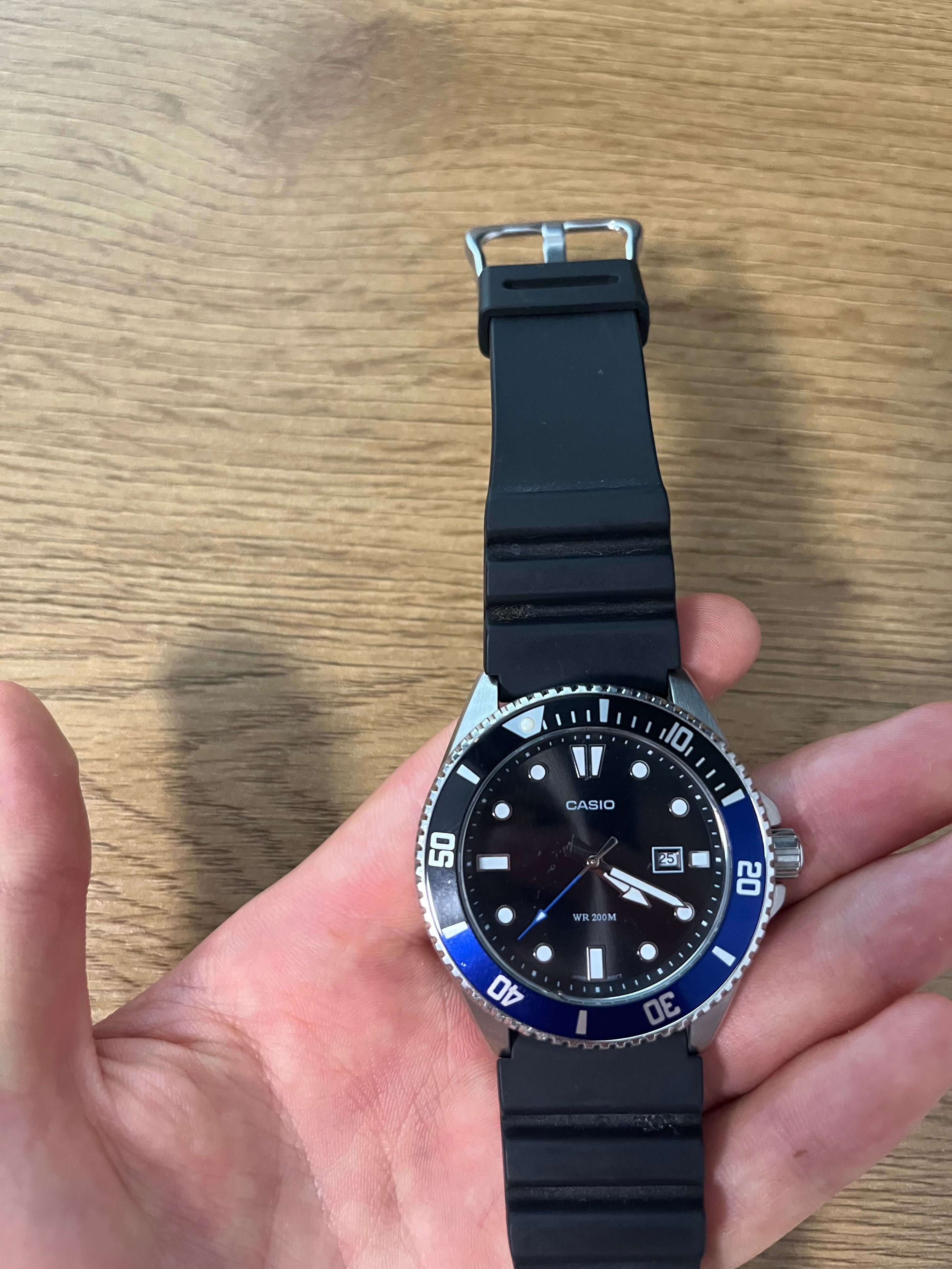 Часовник Casio WR200M
