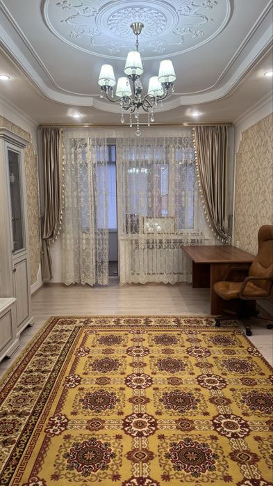 Продается 2-х комнатная квартира в красных домах Назарбаева 233/3