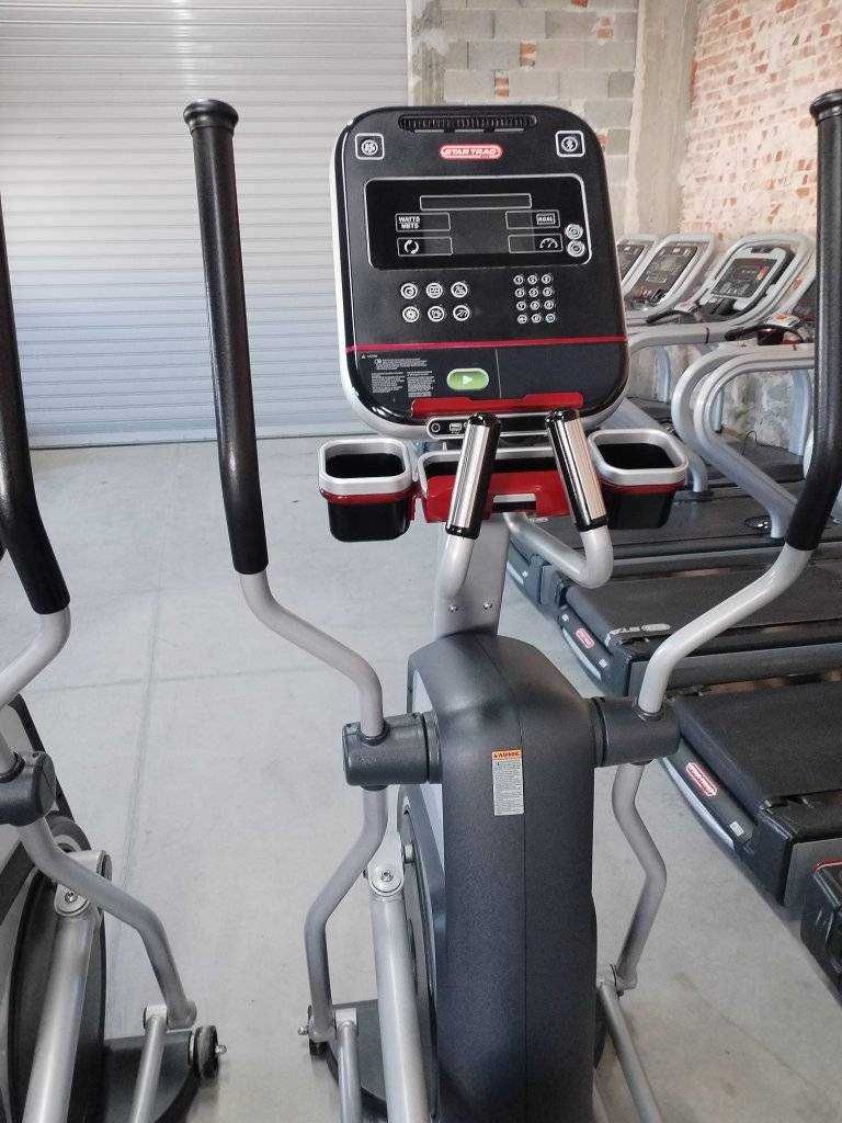 Star Trac Elliptical Cross Trainer