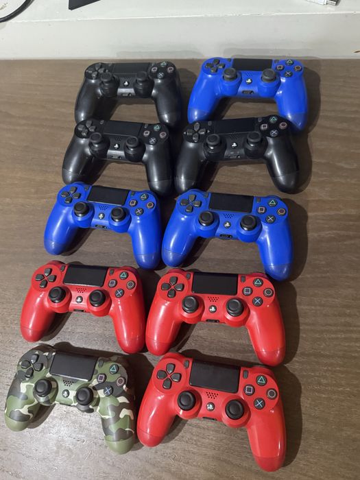 Продаю оригинальные джойстики для пс4