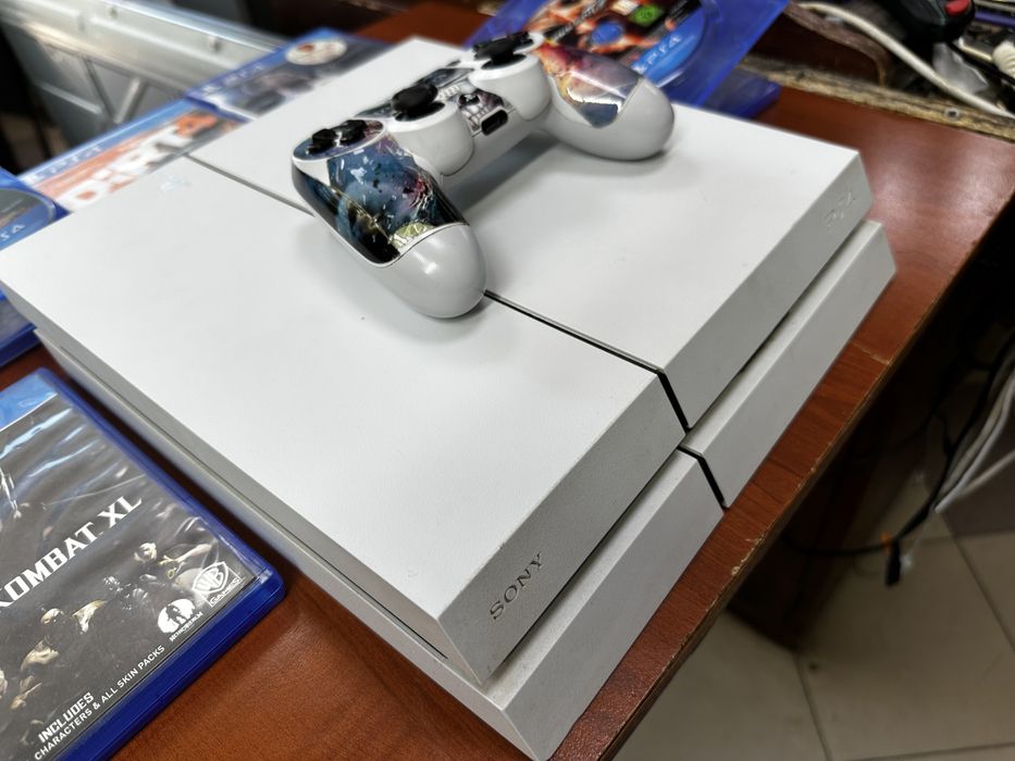 Playstation 4 1TB white