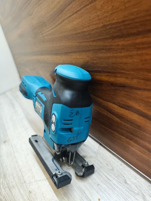 Corp pendular Makita DJV181