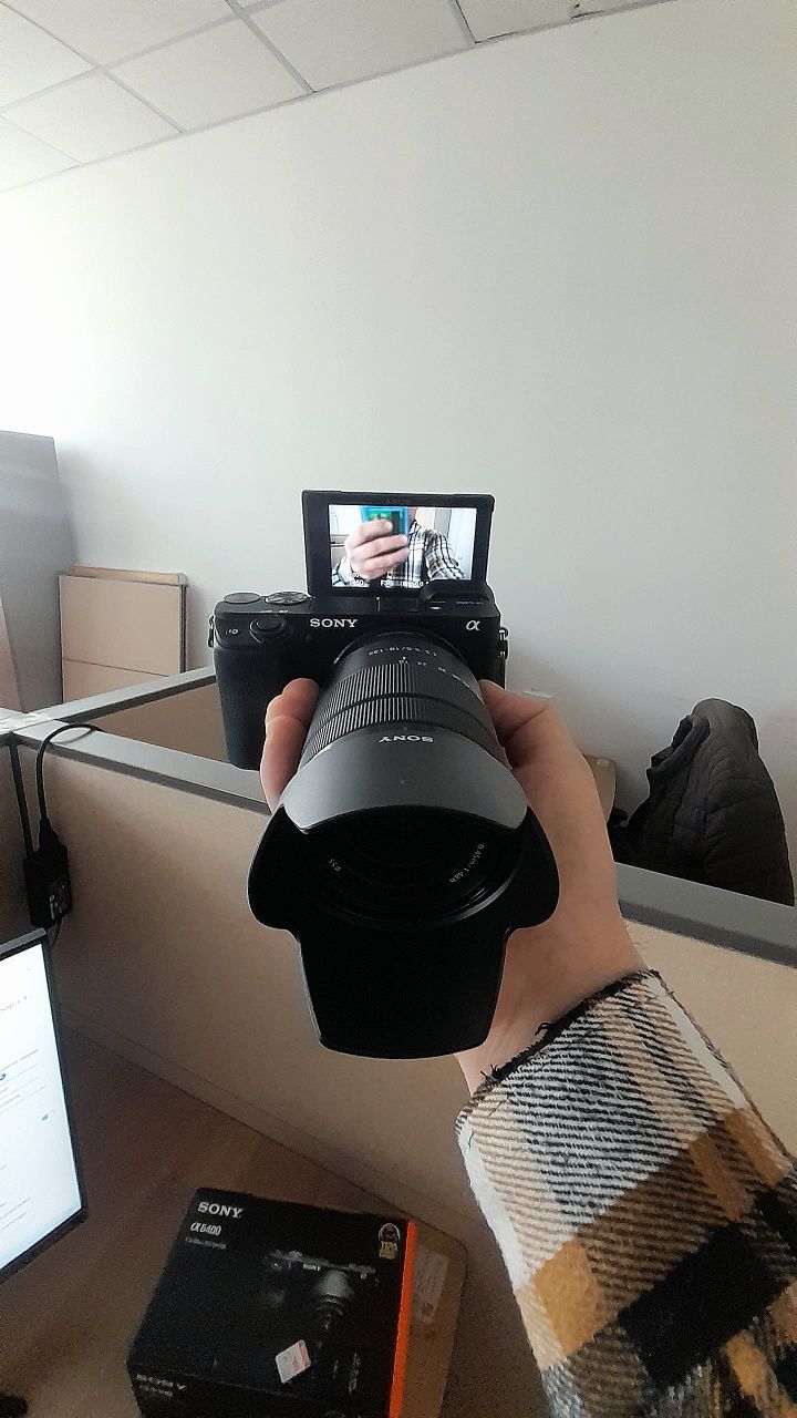 Sony A6400 yangi karopa