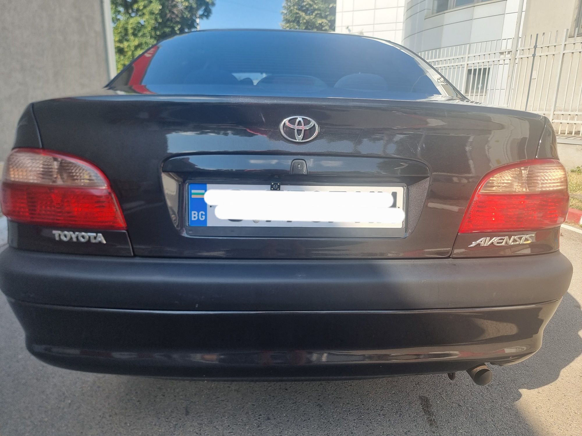 Тойота Авенсис 2.0