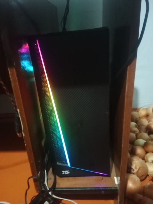 ПК компьютер в сборке вместе с комплектующими