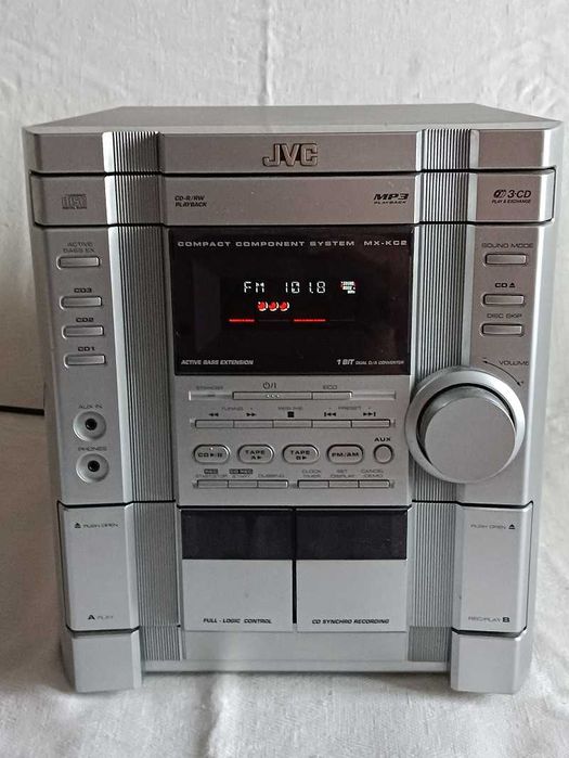 Музыкальный центр с BlueTooth.