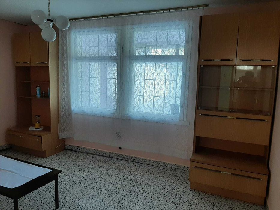 Продавам УПИ 500 кв.м в с.Лиляново Община Сандански и двуетажна сграда
