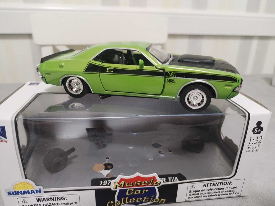 Vand 2 masinute metalice la scara1:32