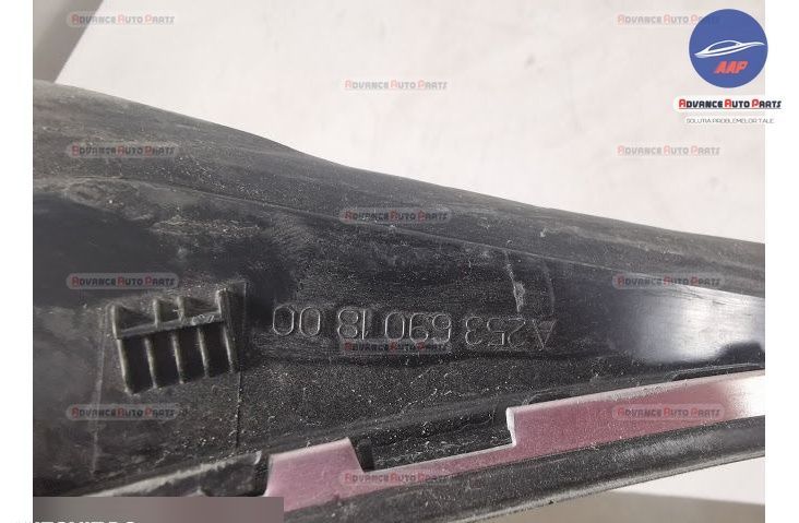 Декоративен Облицовъчен Елемент Таван Дясна Страна оригинален Мерцедес