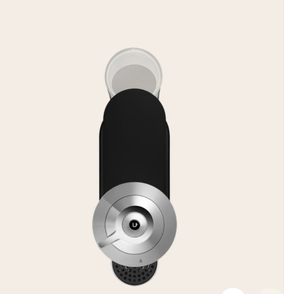 Продается кофемашина Nespresso Vertuo Next Deluxe